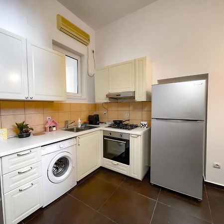 Cool Flat In The Heart Of Bucharest'S Fun And History Daire Dış mekan fotoğraf
