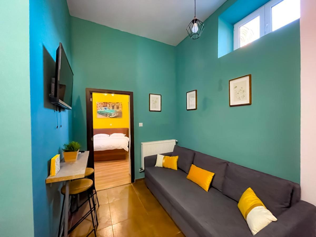 Cool Flat In The Heart Of Bucharest'S Fun And History Daire Dış mekan fotoğraf